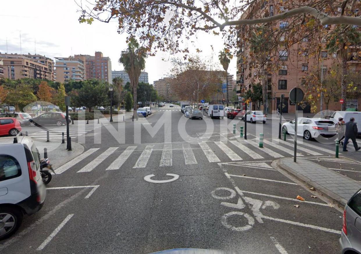 Foto de la propiedad Local comercial en alquiler, C/Pintor Maella, Valencia 